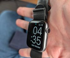 Apple Watch Series 4, 44mm, black