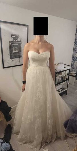 Wedding dress Pronovia