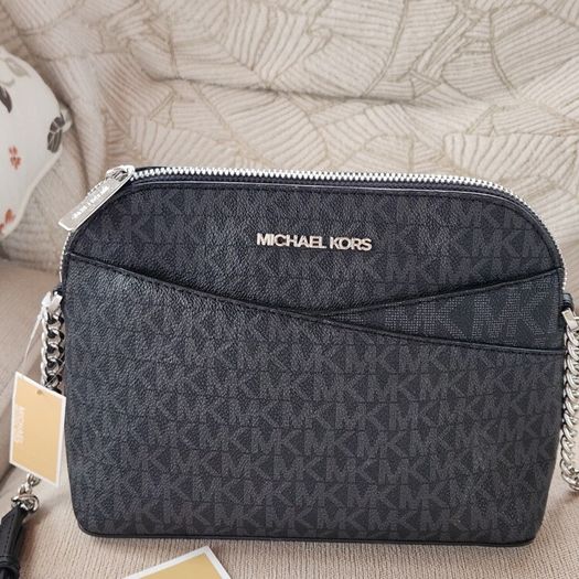 Michael kors crossbody (new with tags)