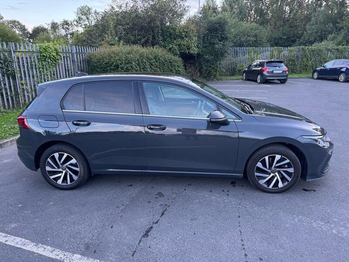 2023 Volkswagen Golf Mk8 eHybrid Style 204BH