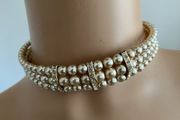 Pearl choker necklace