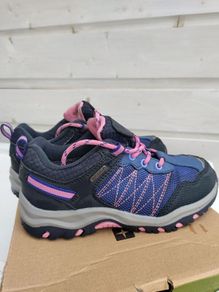 girls hiking boots