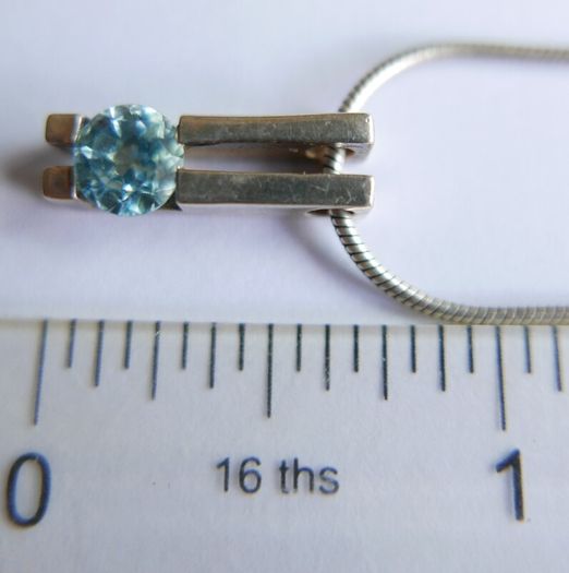 Vintage 925 Sterling Silver Pendant with Blue Stone on chain