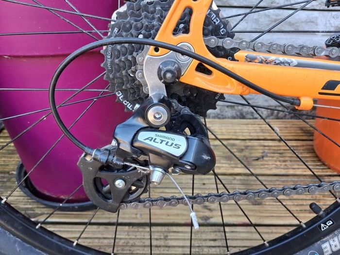 Carrera mountain bike