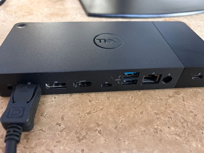 HP Z24 Monitors