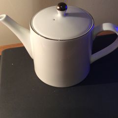 Francis Brennan - The Collection Fine Bone China White Teapot - Brand new