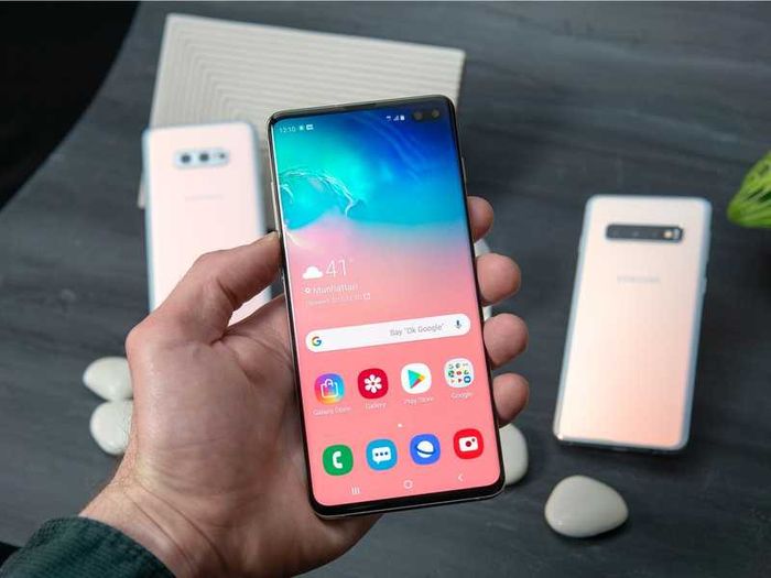 Samsung S10