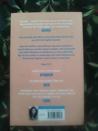 My dark Vanessa by Kate Elizabeth Russell