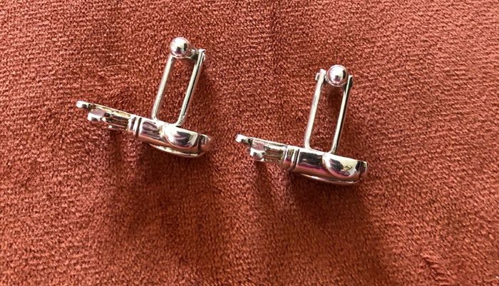 Golf club cuff links