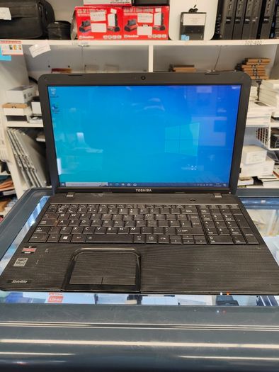 Toshiba Satellite C850D Laptop AMD E1-1200 1.40GHz 8GB RAM 128GB SD Windows 10 Pro HDMI