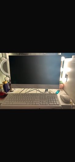 HP All-in-One 22 Windows 11 Home 21.5-inch Full HD display Keyboard and mouse included