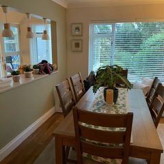 Willis and Gambier Solid Oak Dining Table and Chairs