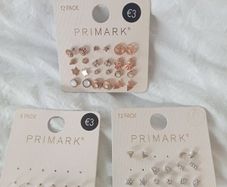 25 pairs of earrings