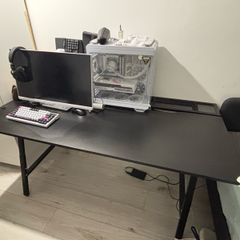 gaming desk