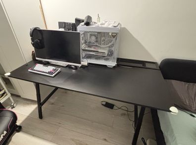 gaming desk