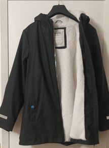 Girls black rainjacket age 11-12 (146cm)