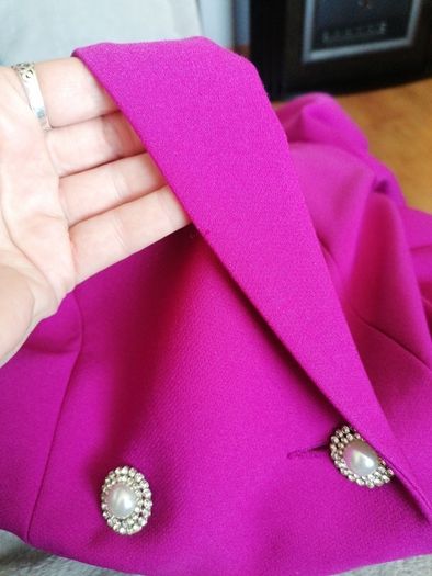 blazer  longer length size 14 riverisland. Very tiny pull hardly notice  hence the price
