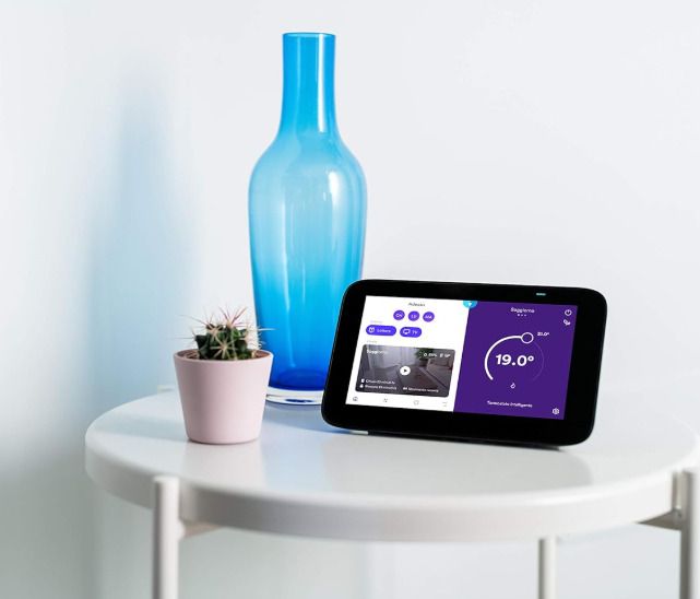 Homix - Smart Home Hub with integrated Alexa + intelligent thermostat (automatic heating)