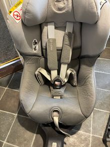 Cybex Sirona S I-size 360 rotating car seat