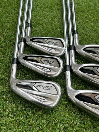 Titleist AP1 718
