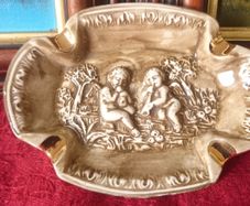 Antique Original R. Capodimonte Made In Italy Ceramic Ashtray With Embossed Cherubs Decoration