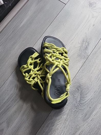 Girls Sandals