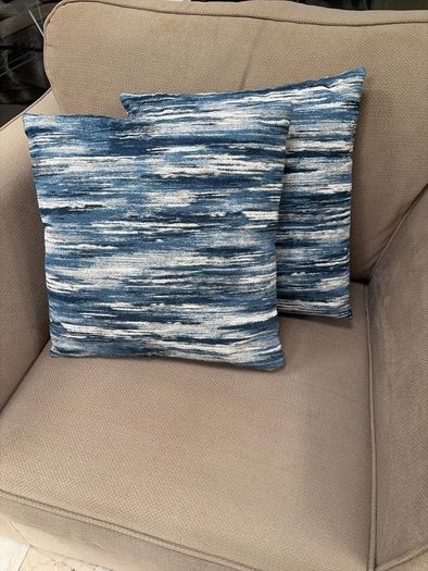 pair cushions