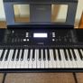 Yamaha PSR-E373 Keyboard w/ Accessories Image 2