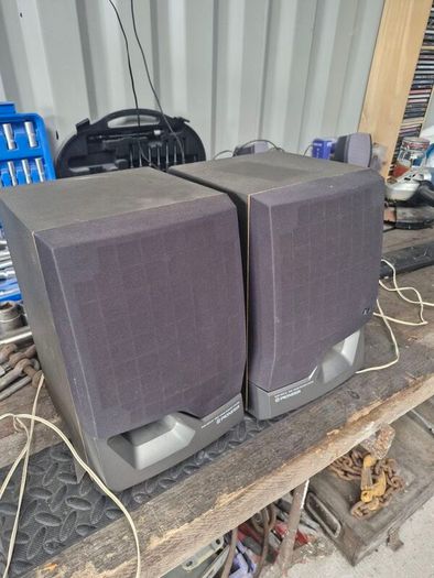 sony and pioneer hifi speakers