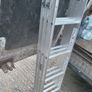Three piece extendable ladder Image 2