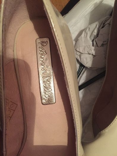 BNIB Ladies Open Toed cream wedges size 40