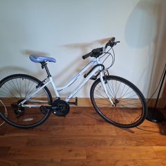 Medina Ignite 200 Hybrid Bike