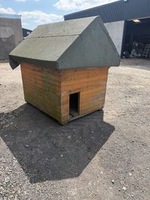 Large Dog Kennel
