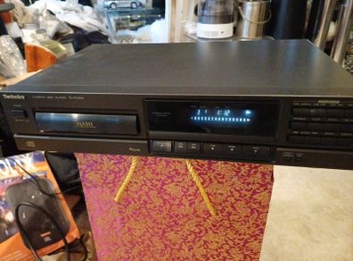 Technics cd player