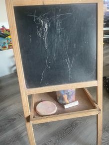 chalk board/white board