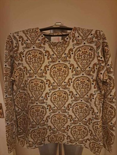 Brand new Savida jacquard pattern with golden thread sweatshirt size UK12 EU40 Postage included