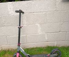 Pink folding kick scooter