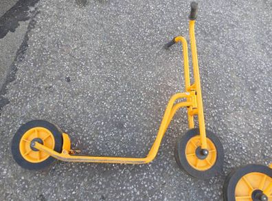 childs scooter