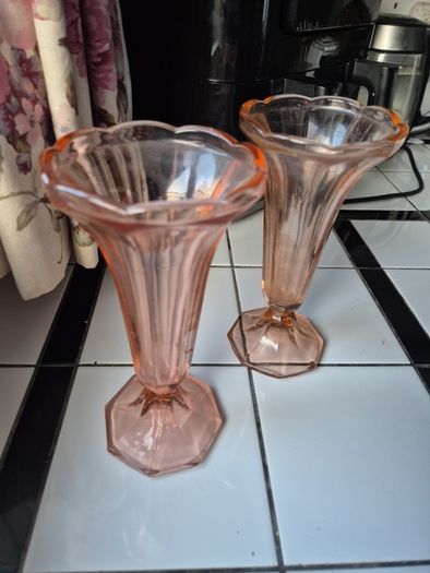 Pair of Art Deco Vintage 1930s Tulip vases