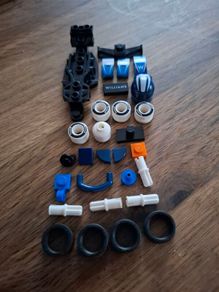 Mix of Lego F1 cars