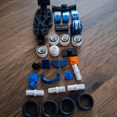 Mix of Lego F1 cars