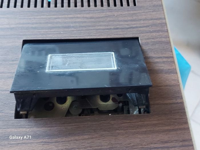 Telefunken Cavatine 201, Mw, Lw Radio plus Tape Deck, German Model in German Language, Powers on and off