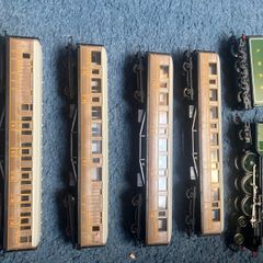 Flying Scotsman & 4 LNER Carriages - OO Gauge
