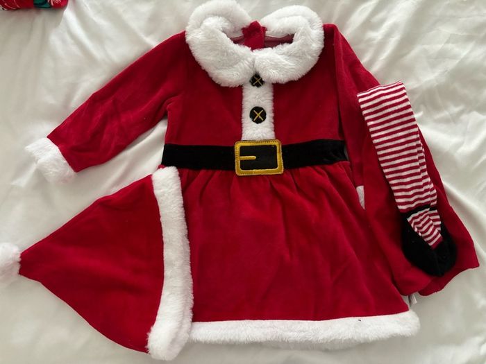 Girls/unisex Christmas clothes age 6-9 months