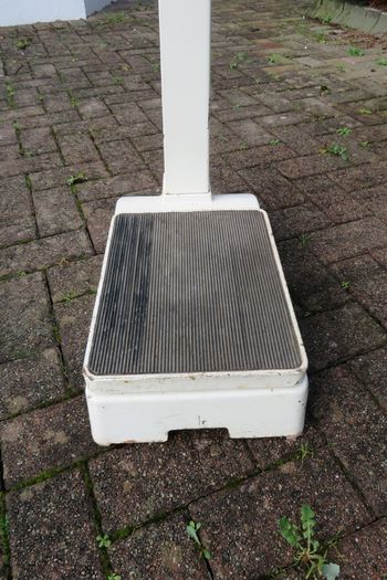 1967 vintage H. Fereday & Sons Ltd. column / lollipop scale