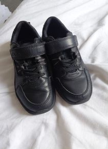 clarks boy shoes
