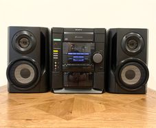Sony MHC-RG 20 Hi-Fi shelf stereo system (no remote)