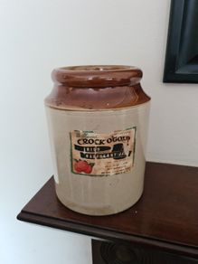 earthenware pot vintage