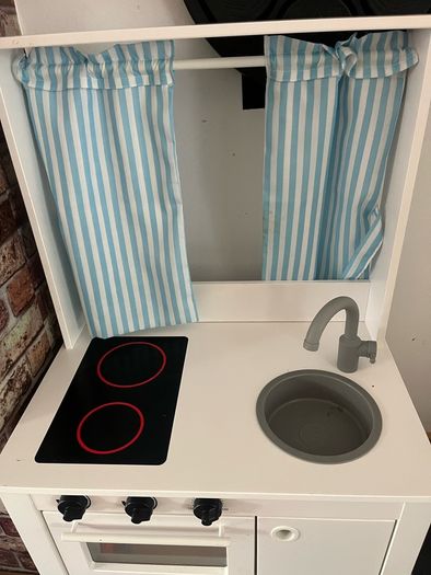 Kids Play Kitchen