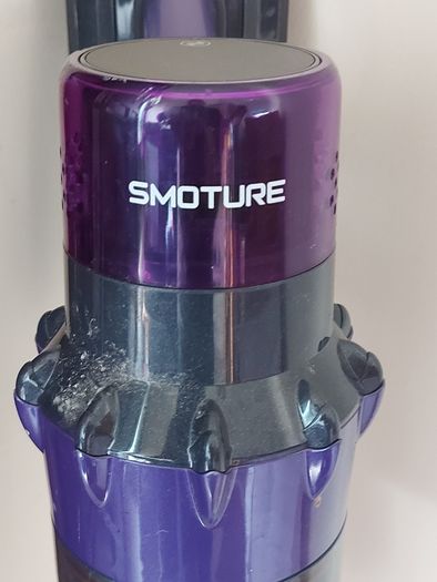 Smoture Cordless Vacuum Cleaner, model VAC02, in excellent condition, great suction, plus charger and accessories